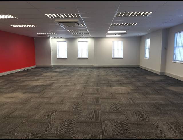 392M² OFFICE TO LET IN TYGER VALLEY